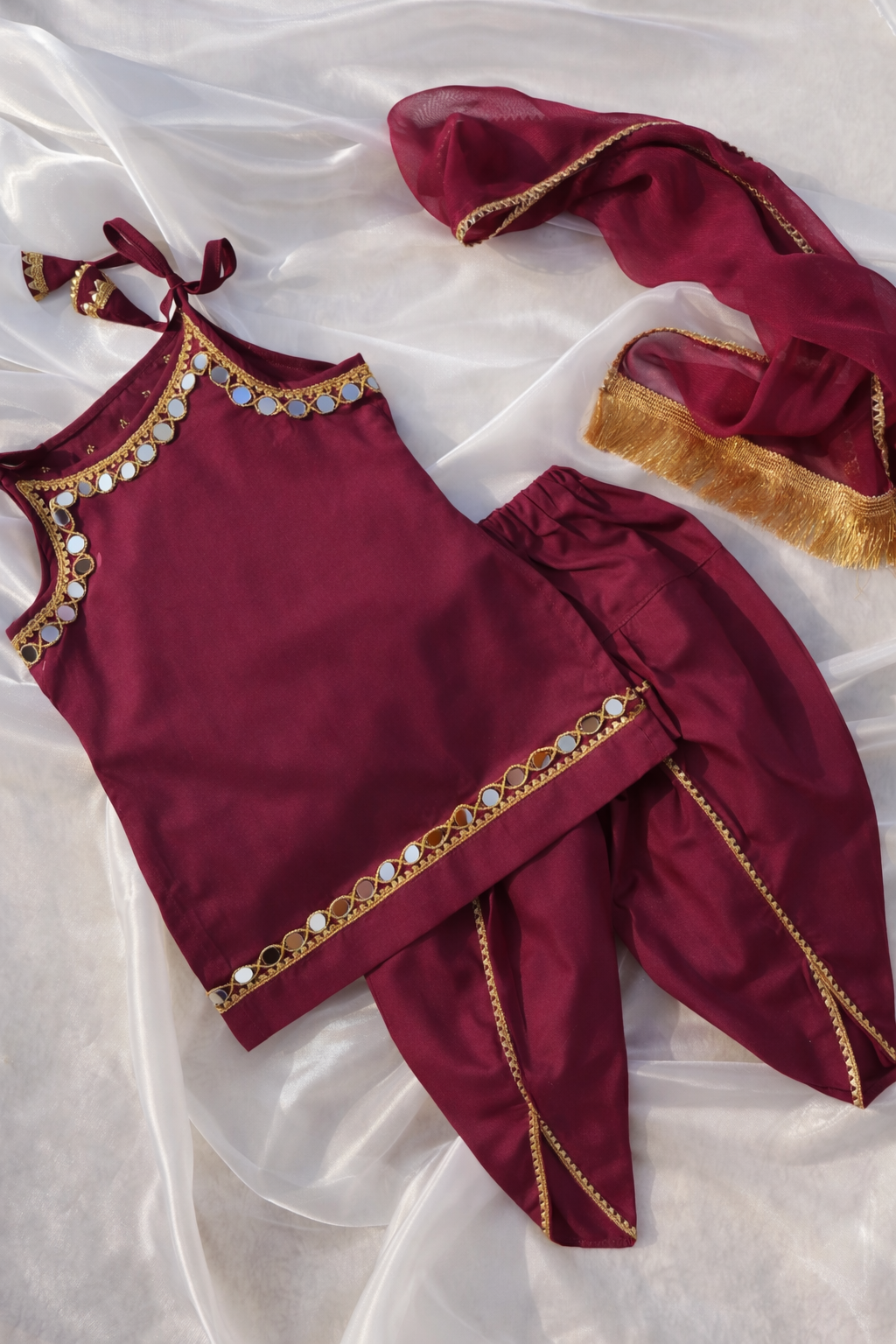 Elegant Baby Girl Dress Set with Golden Detailing. 👶💖 (Maroon, Black & Purple Available)
